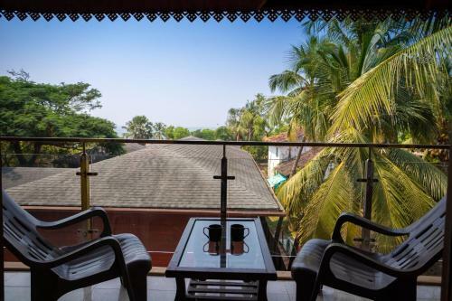 Hostal Zinhos Beach Resort Titos Lane