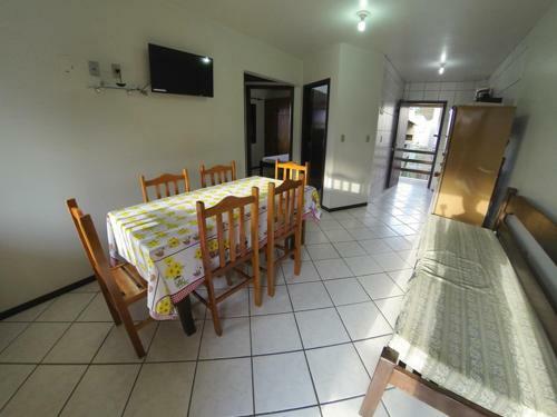 Apartamento Aptos Quadra Mar Bombas
