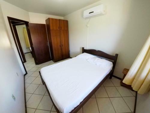 Apartamento Aptos Quadra Mar Bombas