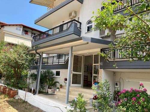 Katerina Apartments And Studios