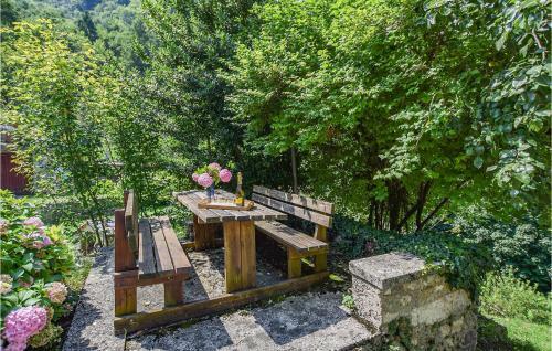 Nice Home In Lastebasse With Wifi And 4 Bedrooms
