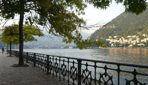 Hostal Lecco Center Rooms