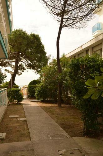Apartamento Piccolo Moderno Appartamento Sulla Spiaggia In Centro