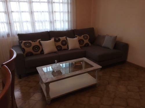 Casa En Moa�a, Zona Tranquila.