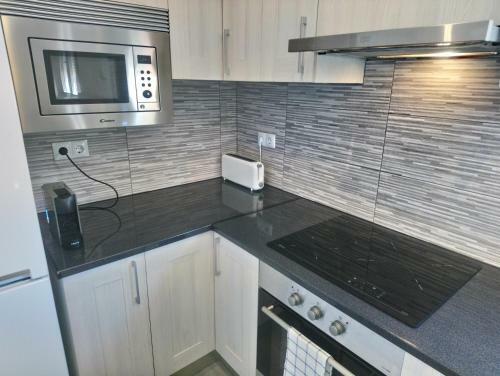 Apartamento Con Terraza Y Parking Privado
