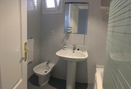 Apartamento En Primera L�nea De Playa En Rota