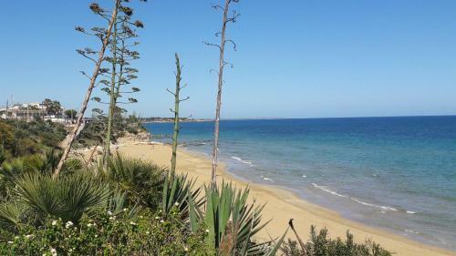 "suliscenti" Dimora Siciliana B&B