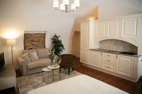 Heart Of Old Town - St. Ann Apartment