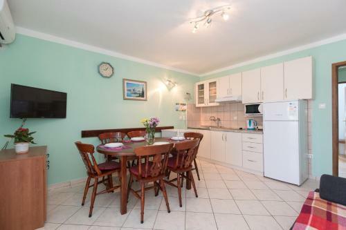 Apartments Marmelic In Punat, Krk