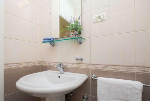 Lavica Seaside Apartments, Podstrana