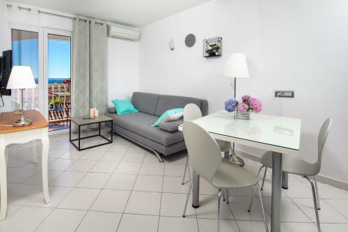 Lavica Seaside Apartments, Podstrana
