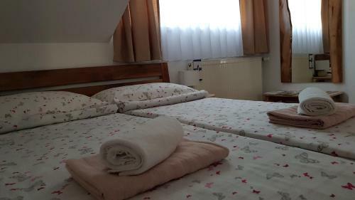 Hostal Apartments & Room Lucas
