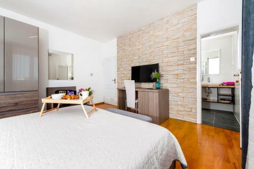 Hostal Apartment & Rooms Graciela