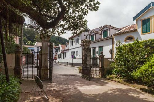 Moradia No Largo