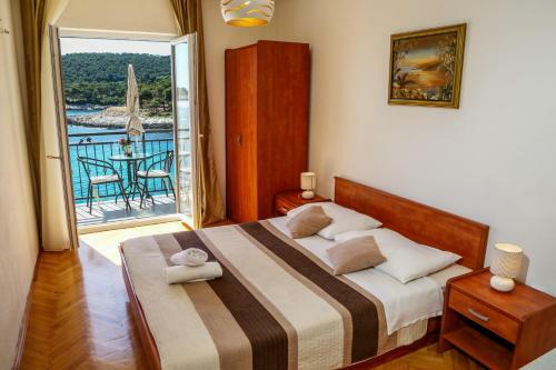 Hostal Duje Apartments Milna