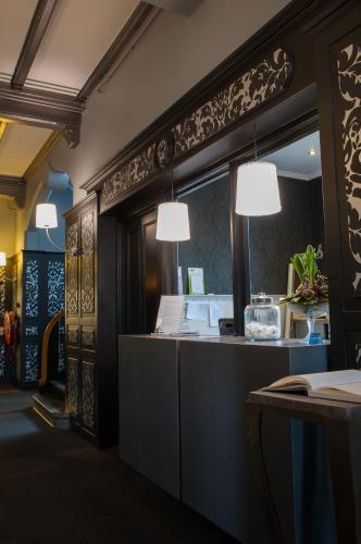 Hostal Hotel B&B De Tolkamer