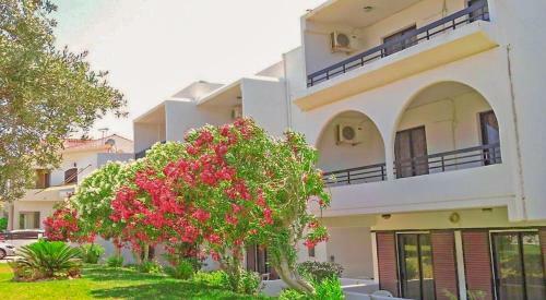 Apartamento Debbi Appartments And Hotel
