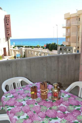 Window On The Sea Apartment