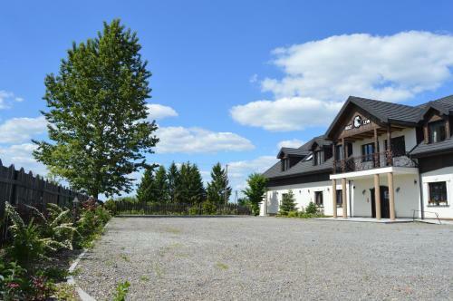Bed & Breakfast O?rodek Bia?y Lew