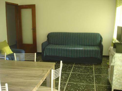 Linda Vista Apartment