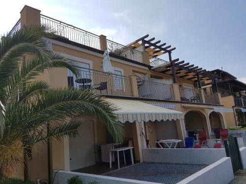 Pizzo Apartment 48