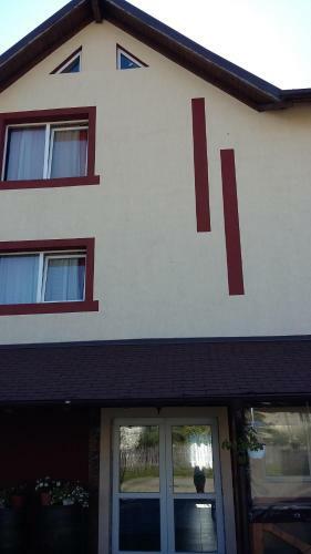 Hostal Pensiunea Lacul Albesti