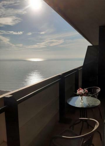 Orbi City Aparthotel With Sea View