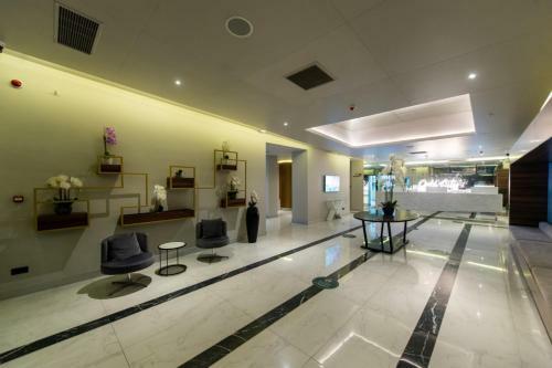 Orbi City Aparthotel With Sea View