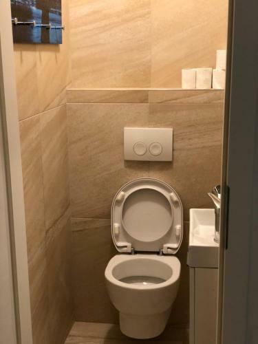 Hostal Guest House Valerija