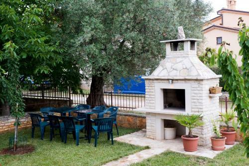 Comfortable Apartments In Peroj Near The Sea