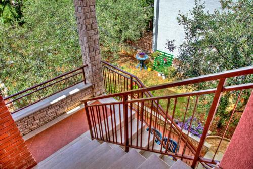 Comfortable Apartments In Peroj Near The Sea