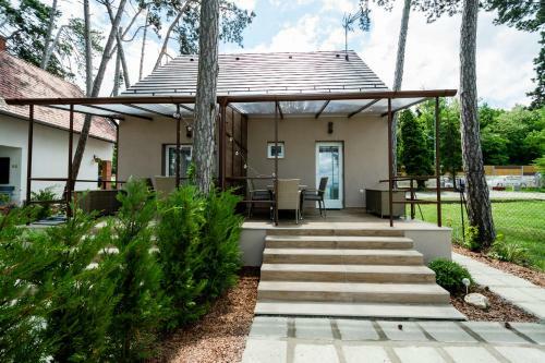 Part Apartman Si�fok - A - Priv�t V�zparttal