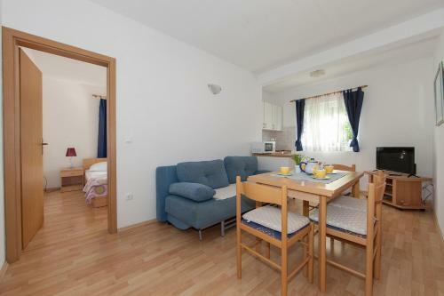 Apartments Ivo