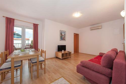 Apartments Ivo