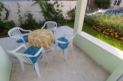 Apartments Ivo