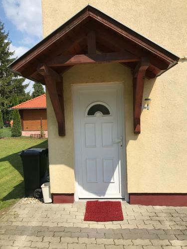 Elvira Apartman