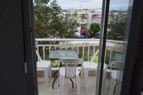 Apartamento Gefyraki House