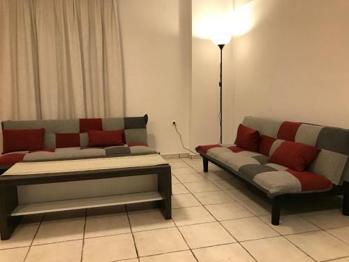 Modern City Center Apartment