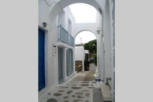 Nikos & Efi Fabrica Residence