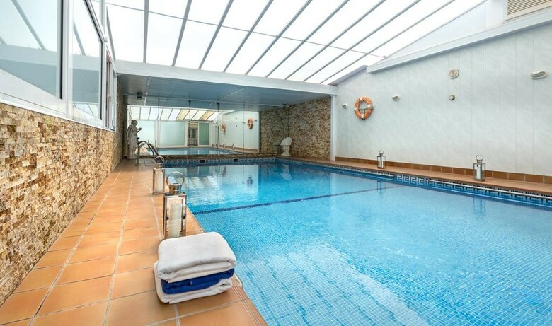 Hotel Iz�n Cavanna