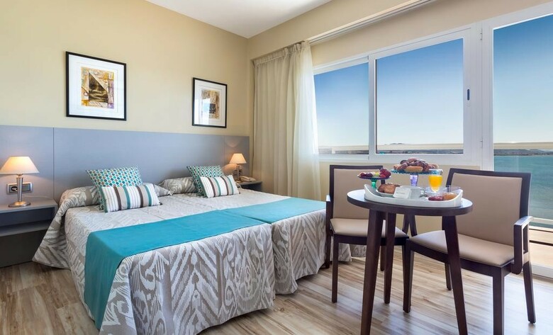 Hotel Iz�n Cavanna