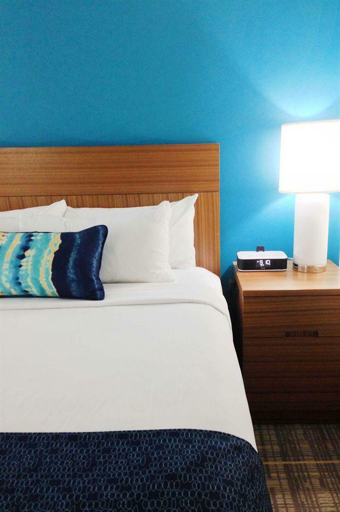 Hotel Ocean Place Resort And Spa