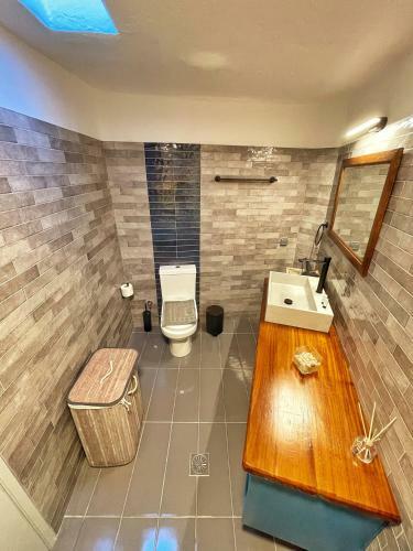 The Pomegranate Stone House - 5 Mins To Batsi