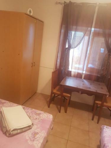 Hostal Casa Ambrozia
