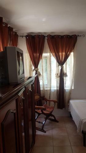 Hostal Casa Ambrozia