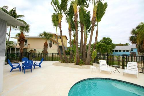 6041 Gulf Road