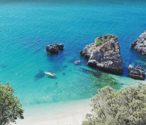 Sesimbra Sea Apartment Shared Pool & Beach
