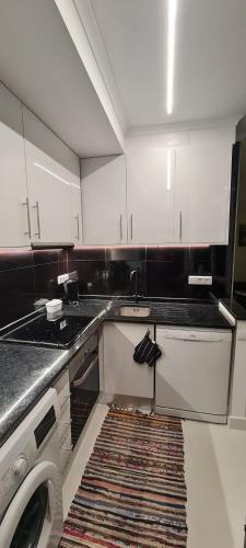 Rua Do Clube N�utico Apart. E1