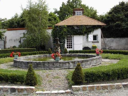 G�te Chappes, 2 Pi�ces, 2 Personnes - Fr-1-630-194