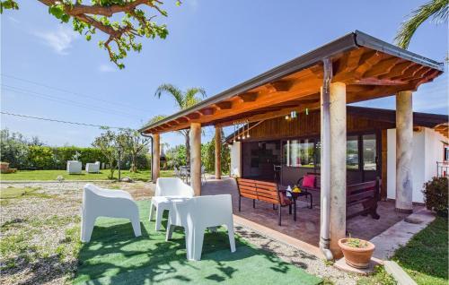 Awesome Home In Terranova With Wifi And 2 Bedrooms